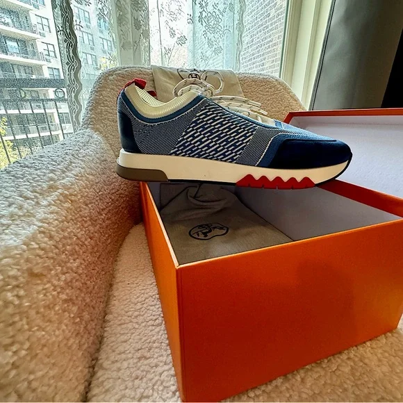 Hermes logo calfskin Men’s logo sneakers - Picture 9 of 13